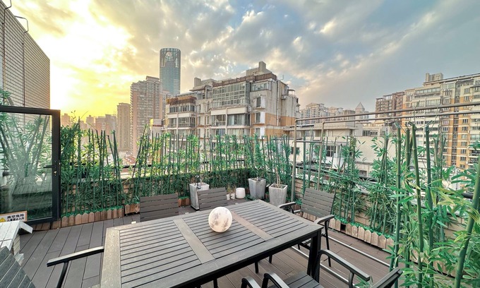 Downtown Shanghai Apartment | ZHome-Gingkgo Garden Four bedrooms