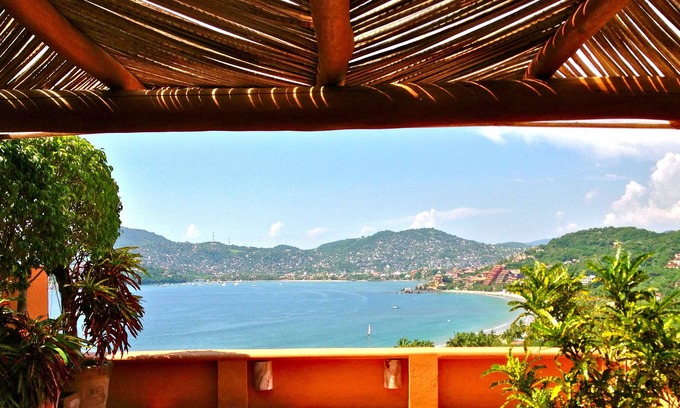 Playa Las Gatas Condo | Zihuatanejo Dreamin'..Heavenly Vistas, 5 Minutes Walk to Beach