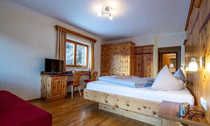 Bad Kleinkirchheim Cottage | Zirbensuite - Gasthof Raunig