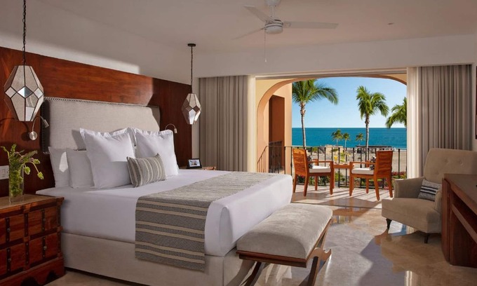 Santa Rosa Apartment | Zoetry Casa Del Mar