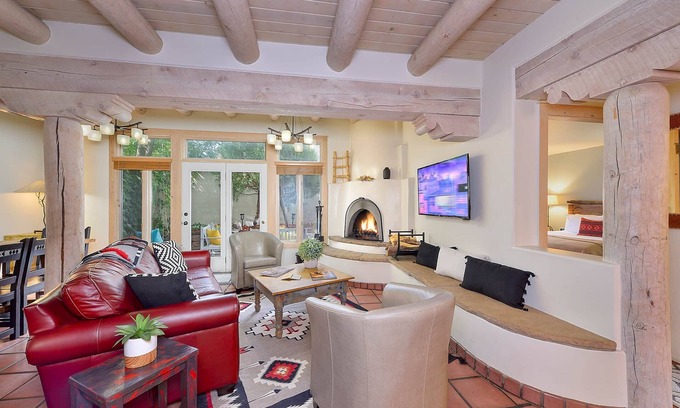 Downtown Santa Fe Villa | Zona Rosa 3-unit Oasis