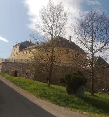 Plohn Apartment | Zum Ritter Ferienwohnung 500 Meter zum Freizeitpark Plohn