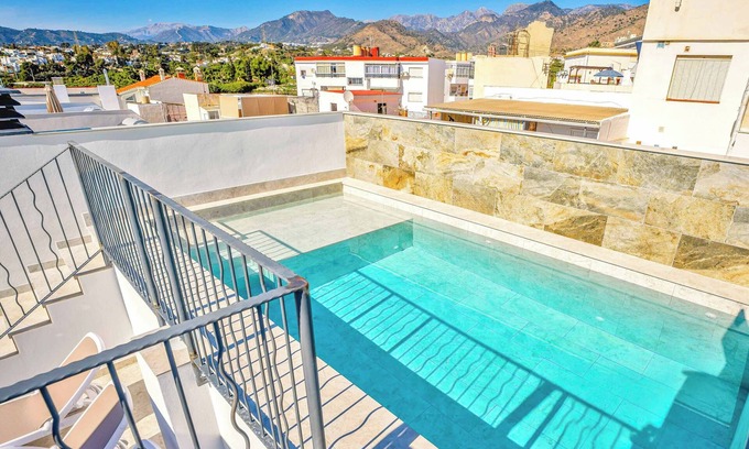 Nerja Villa | Zurbaran Villa 5 - Three Bedroom Villa, Sleeps 6