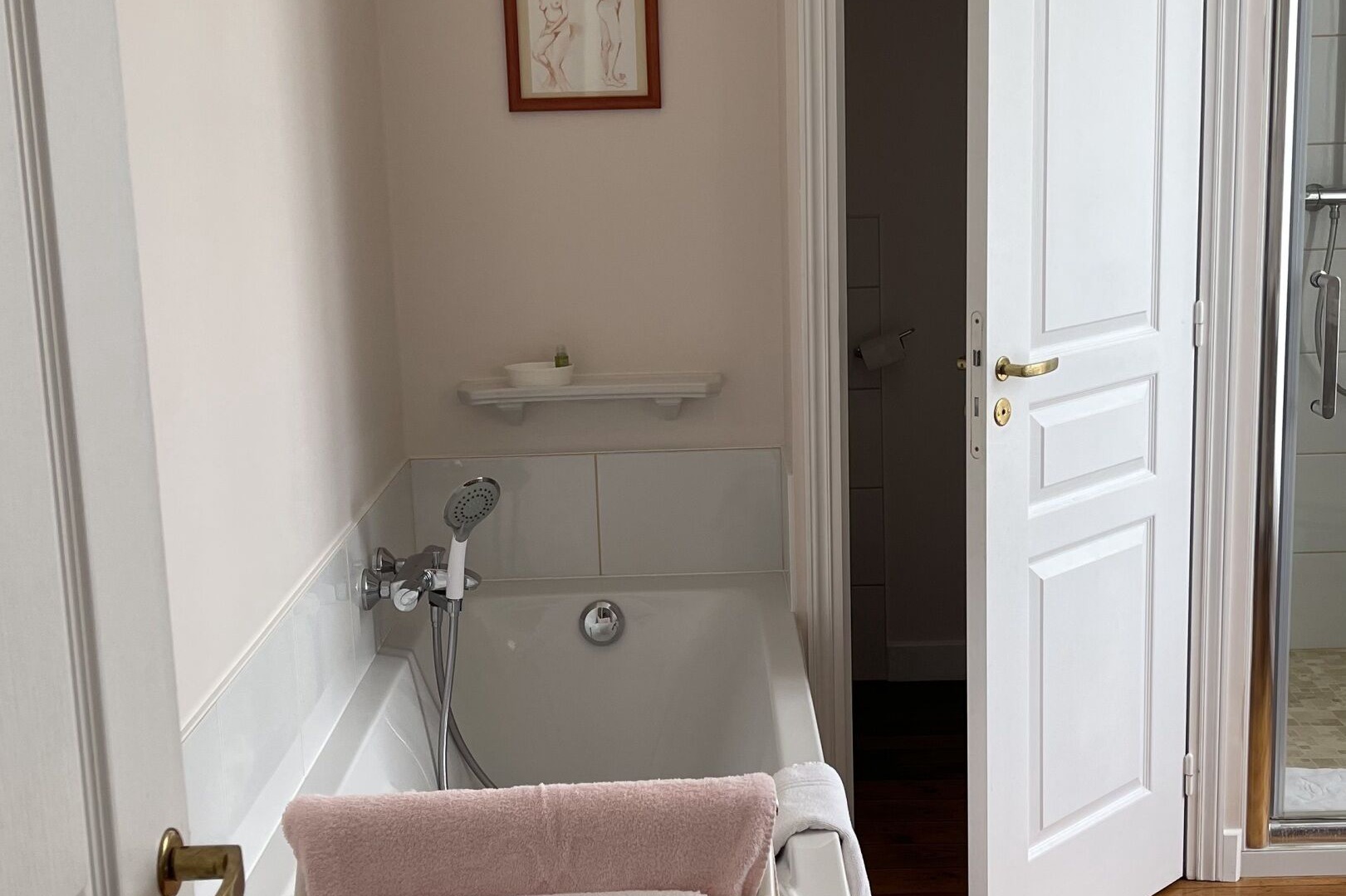 Photo of Bathroom in Bretteville-sur-Odon