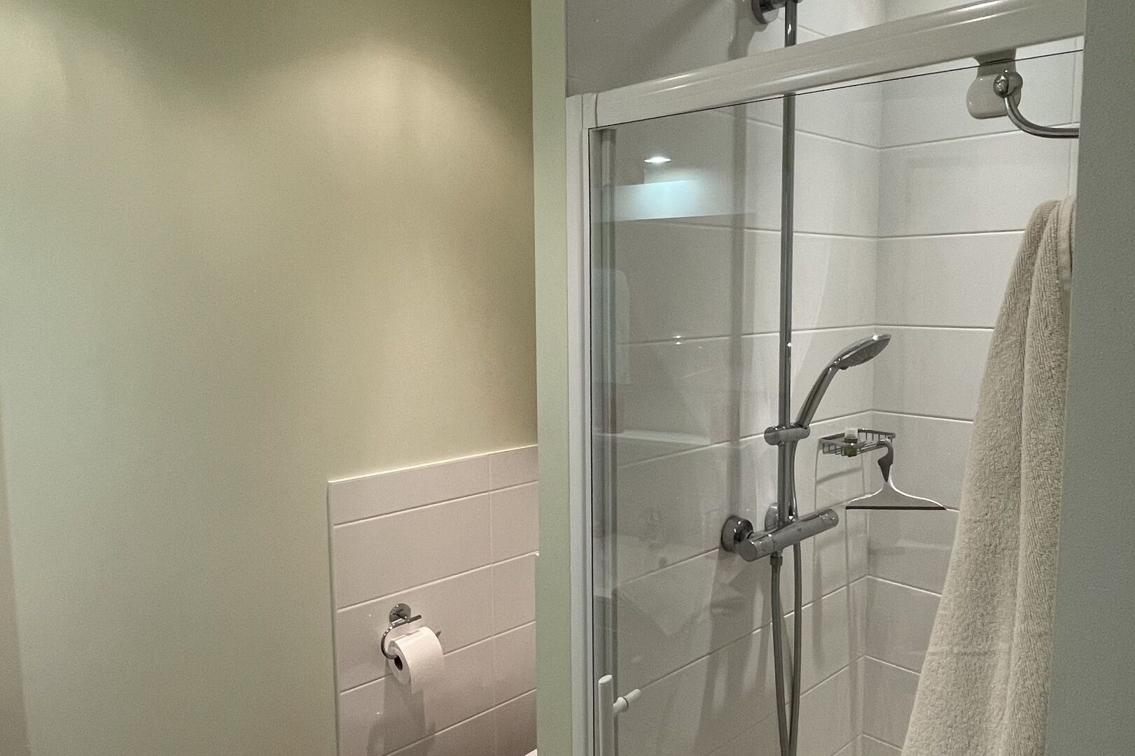 Photo of Bathroom in Bretteville-sur-Odon