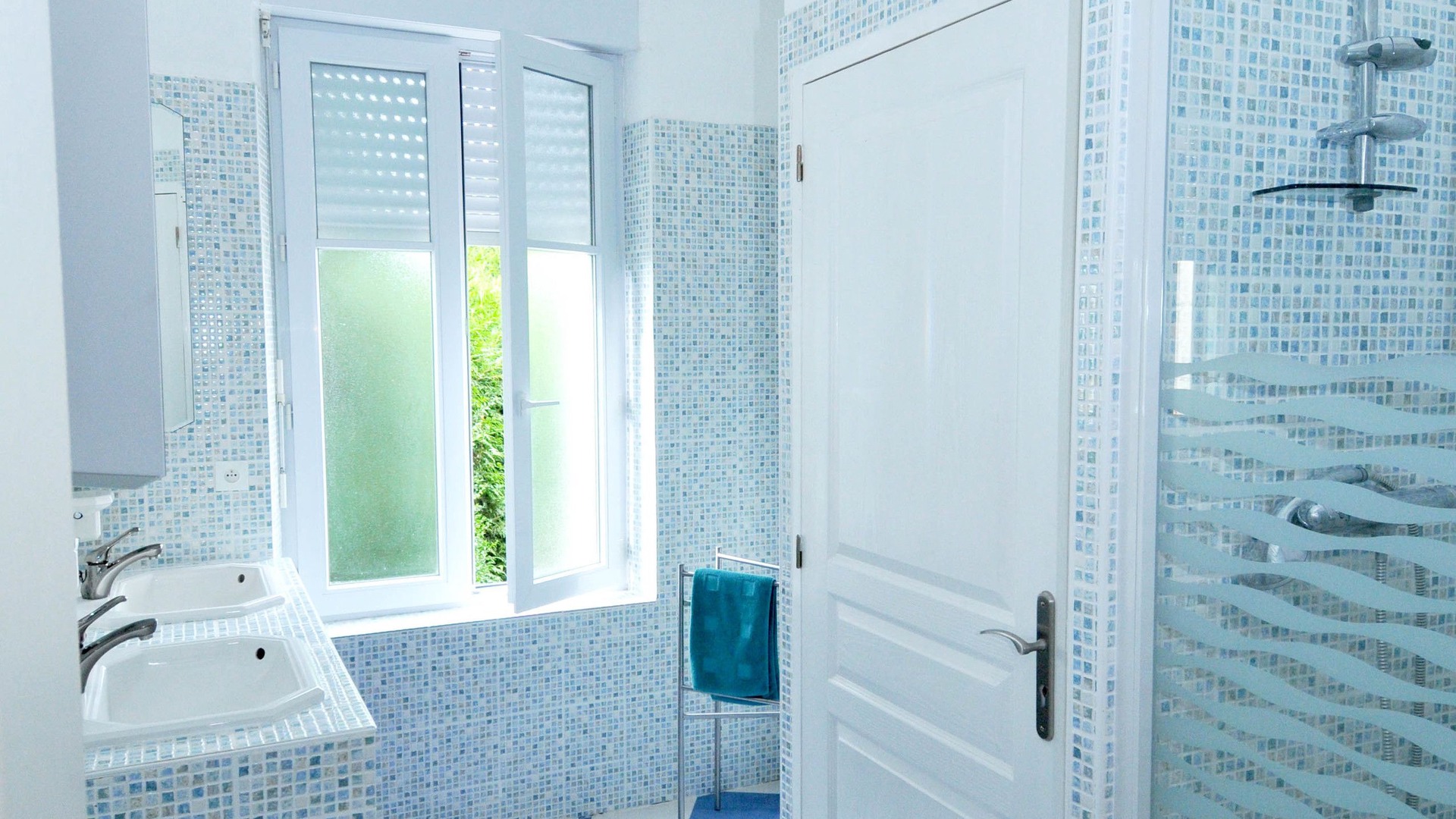 Photo of Bathroom in Chambourg-sur-Indre