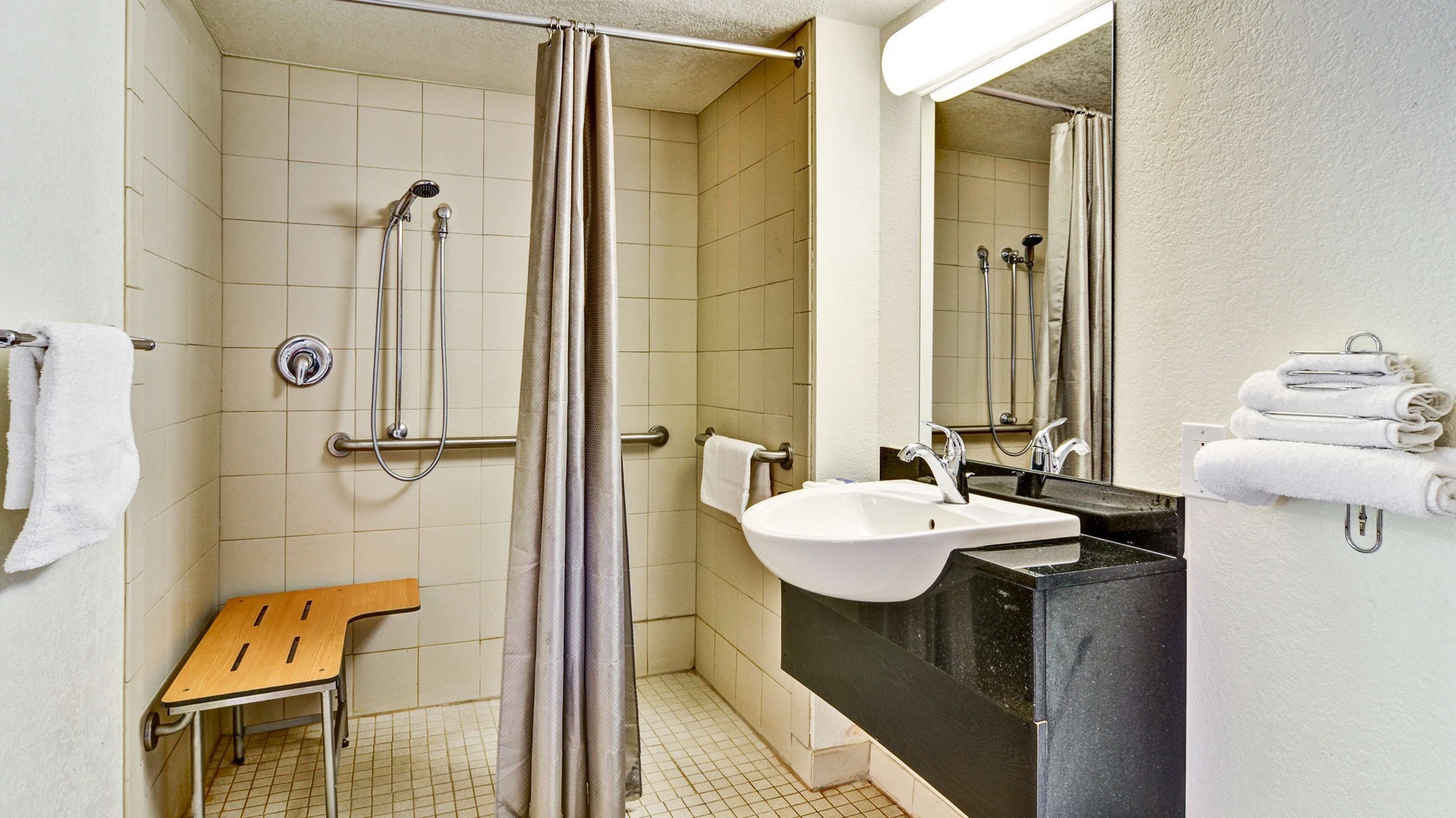 Photo of Bathroom in South Hills