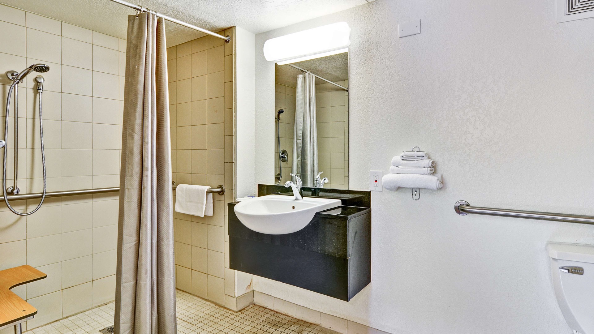 Photo of Bathroom in South Hills