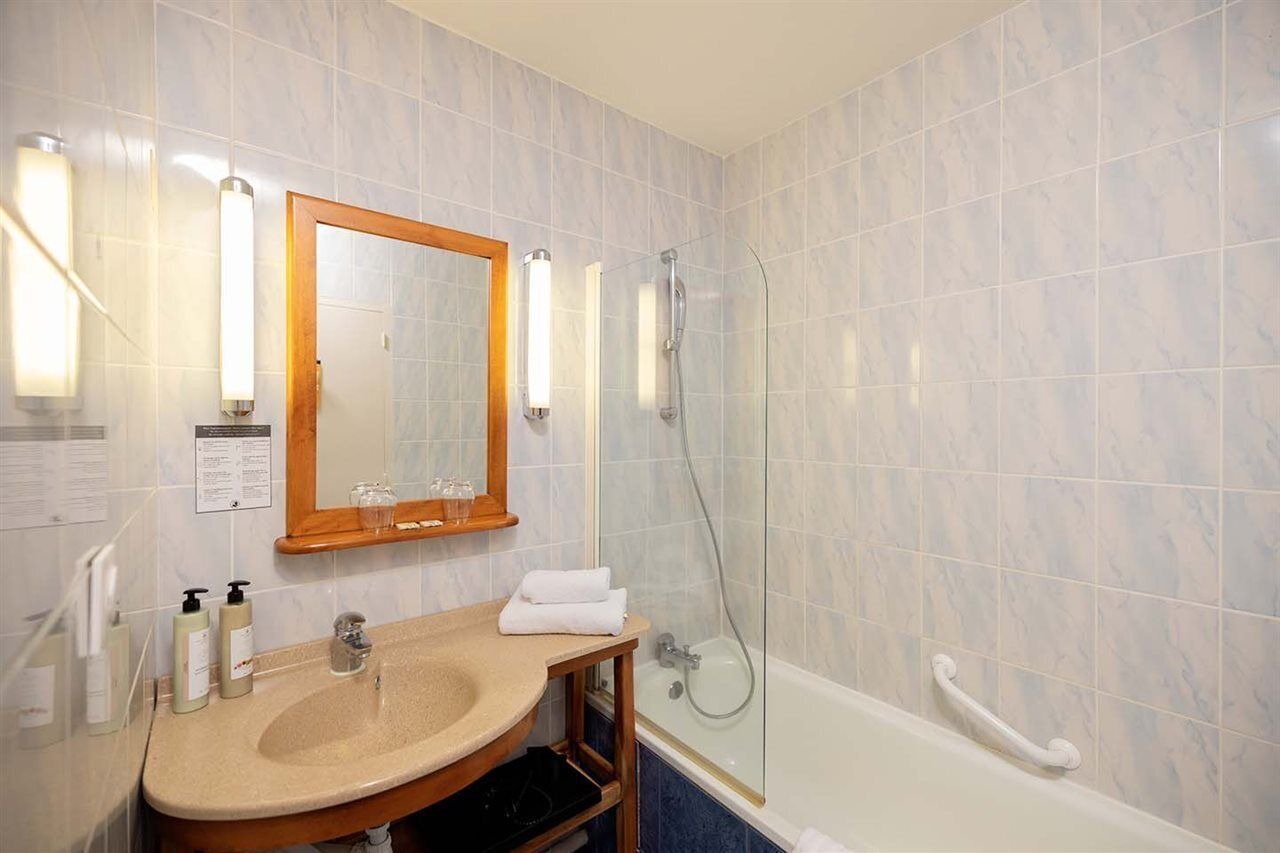 Photo of Bathroom in Onet-le-Chateau