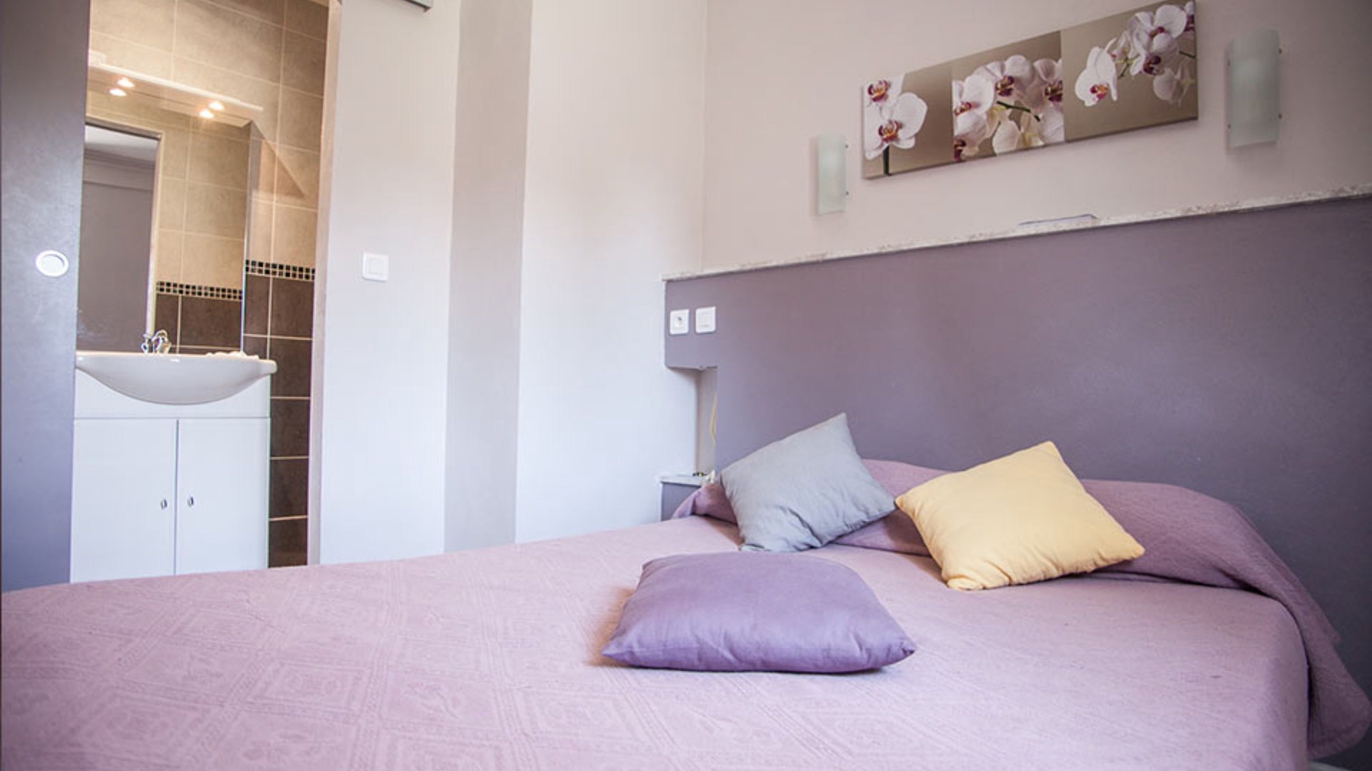 Photo of Bedroom in Creysse