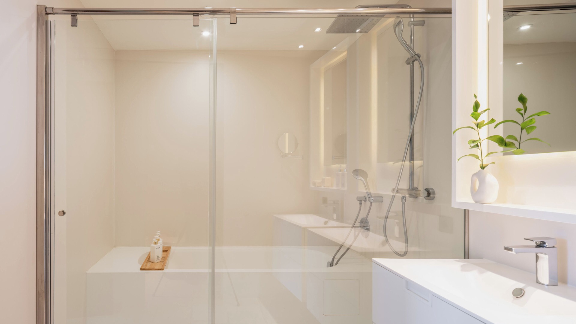 Photo of Bathroom in Golden Mile