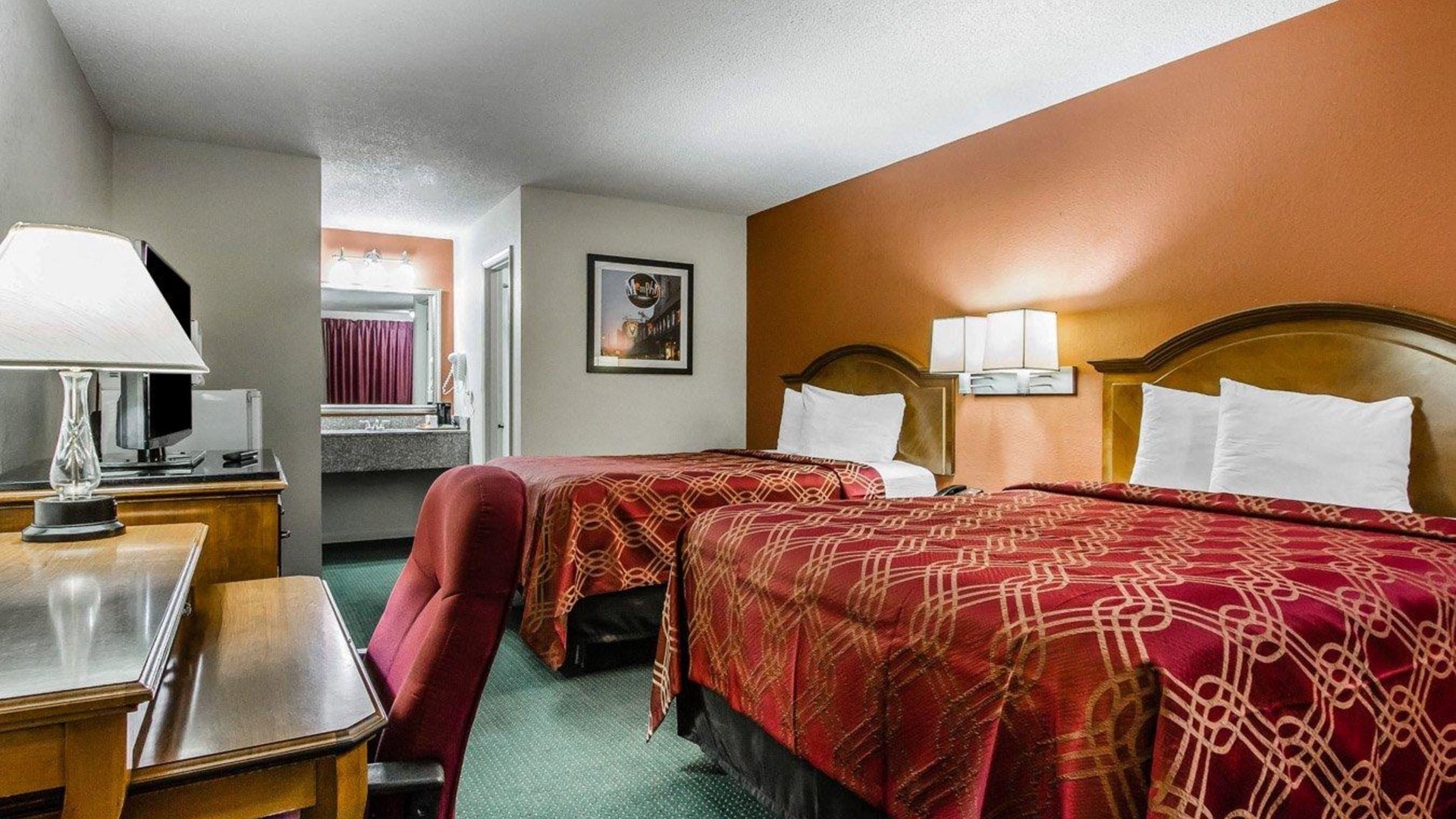 Photo of Bedroom in Enterprise