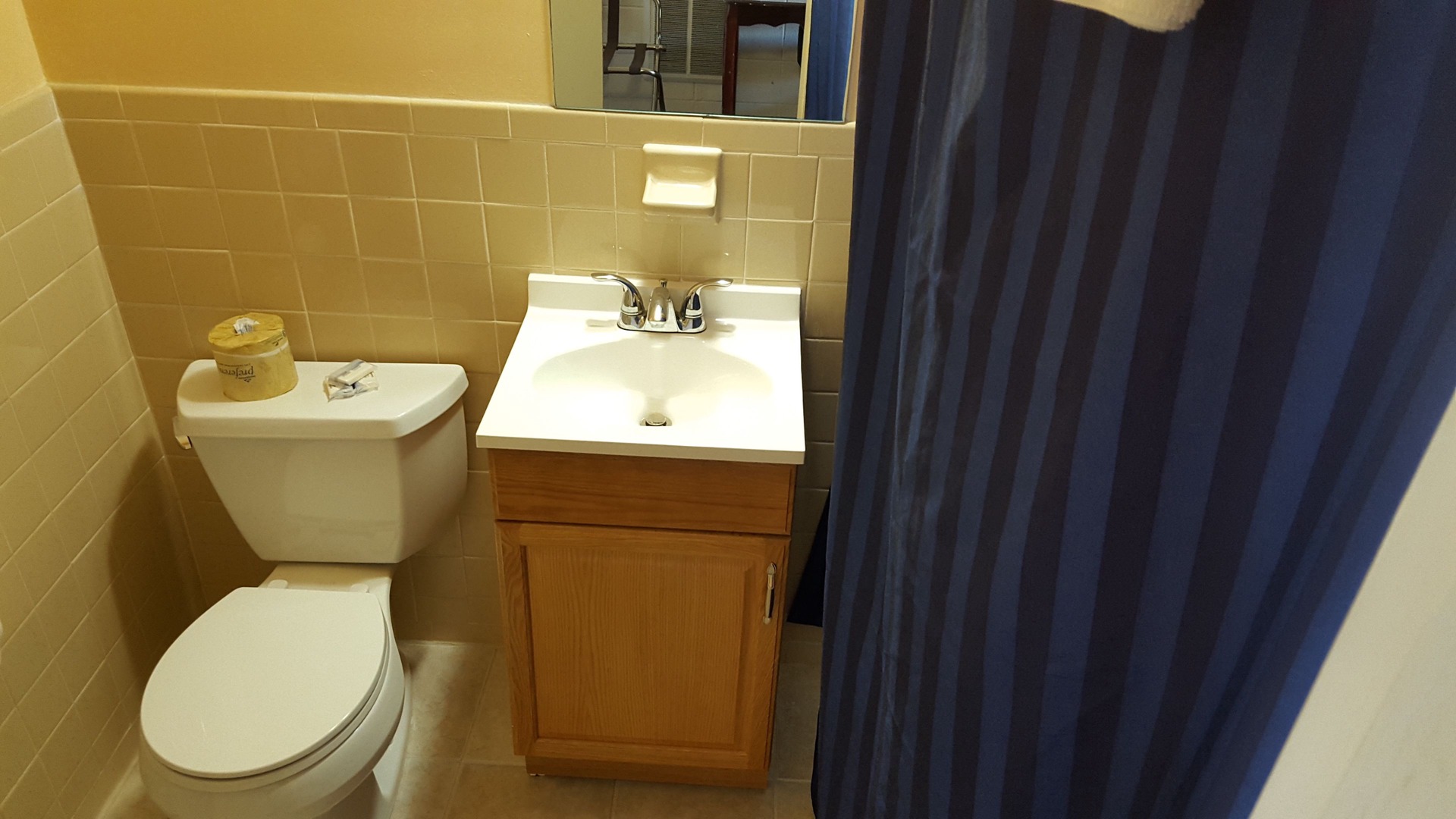 Photo of Bathroom in Grissom - Highland