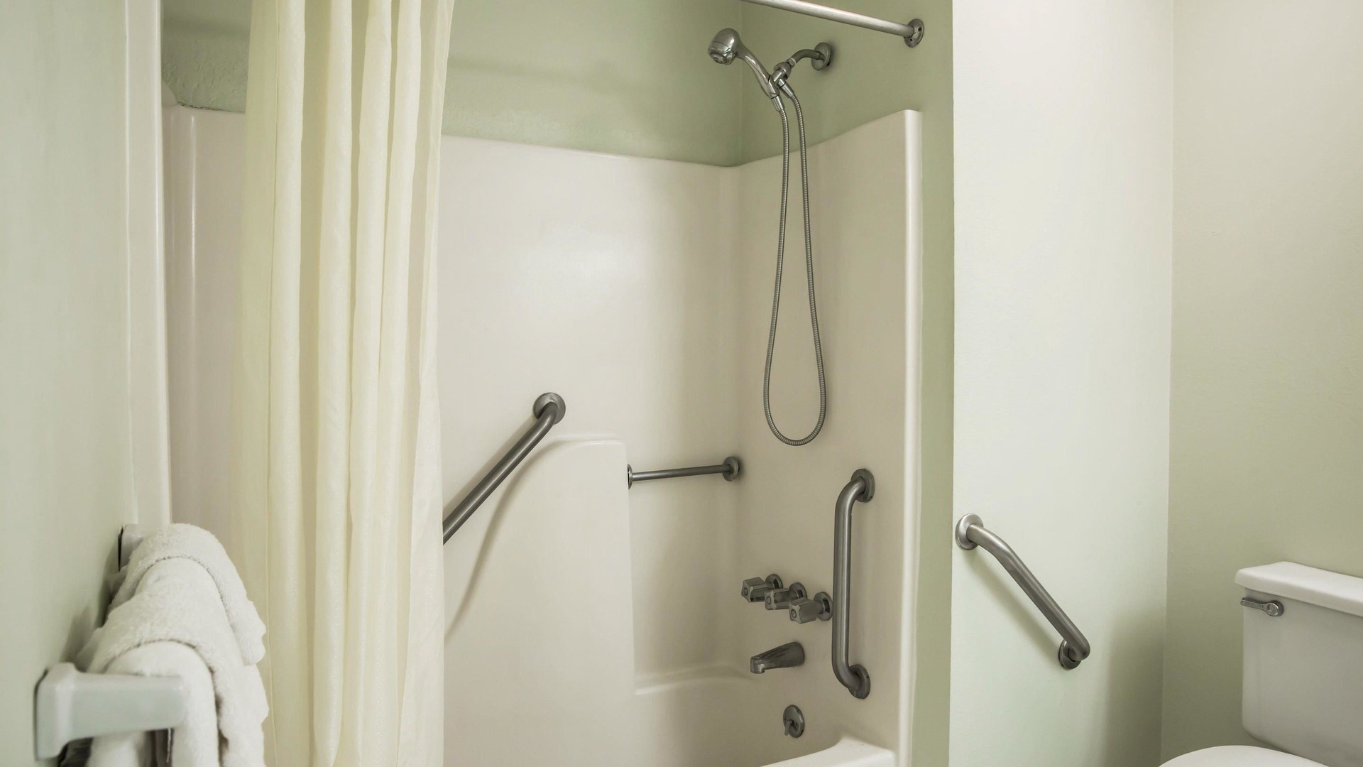 Photo of Bathroom in Morehead City