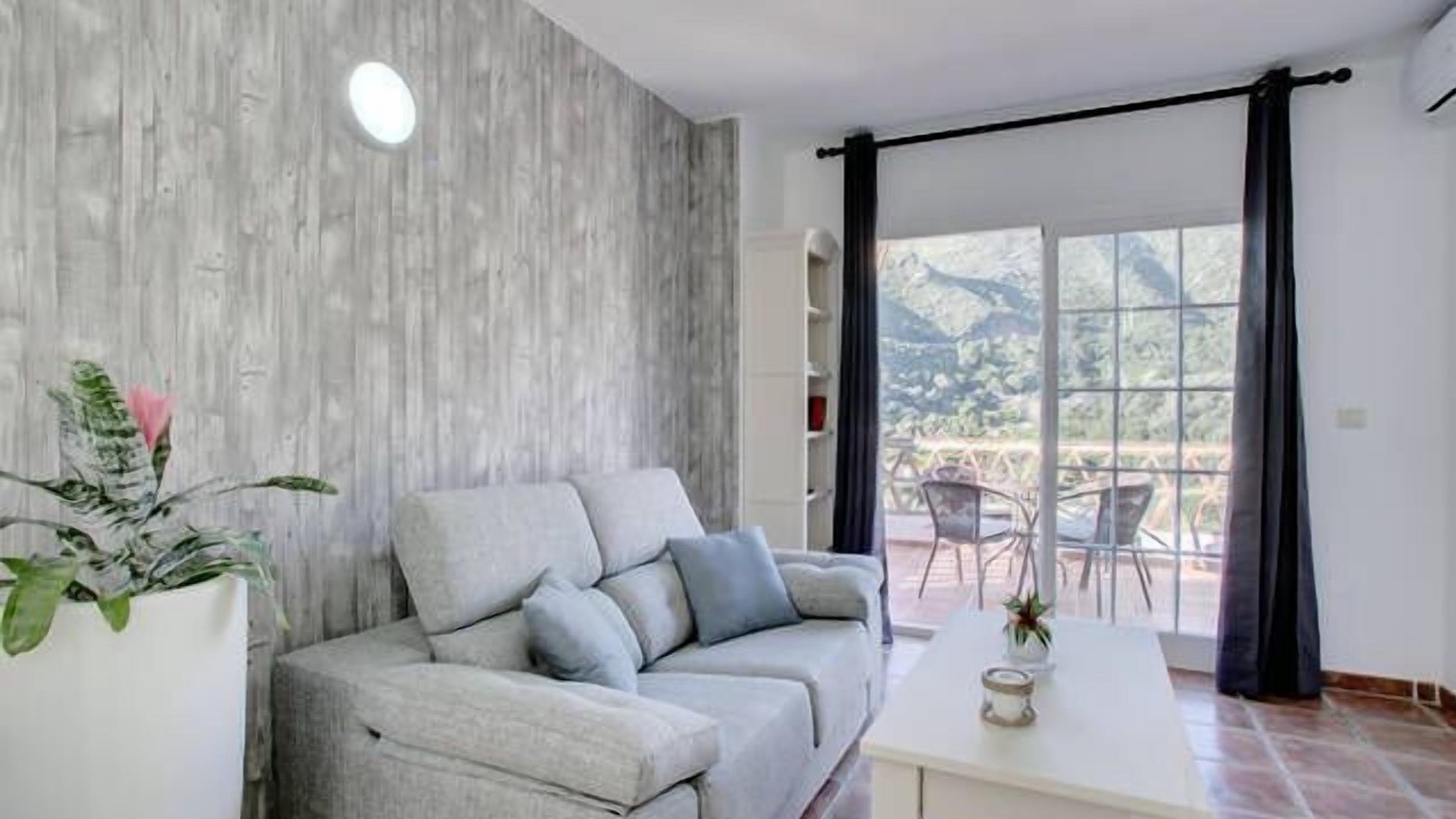 Photo of Bedroom in Ojen