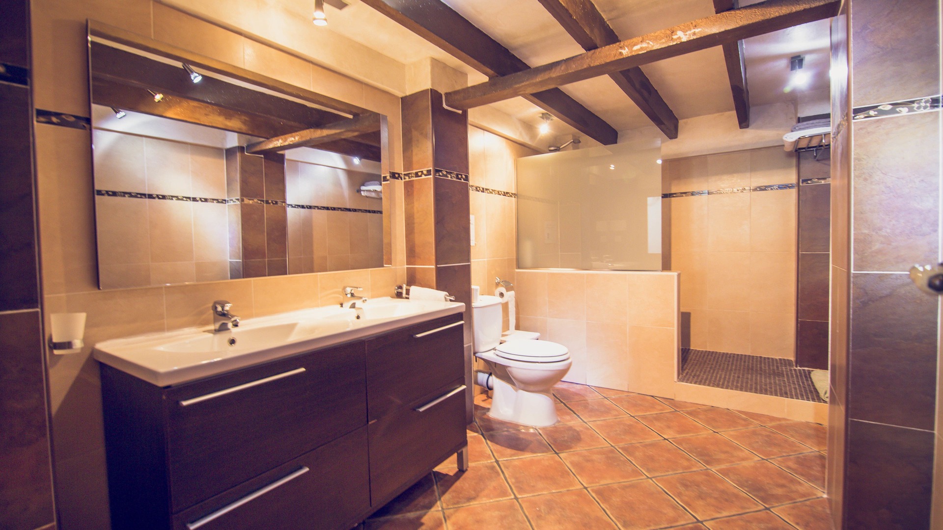 Photo of Bathroom in Ojen