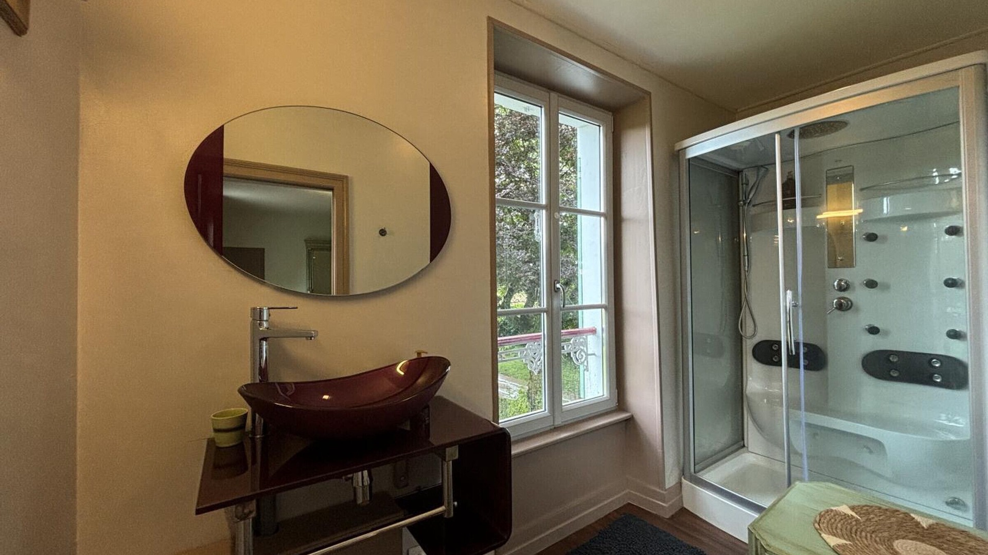 Photo of Bathroom in Jaligny-sur-Besbre