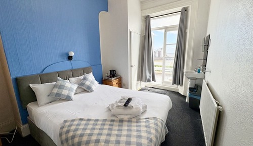 Standard Double Room, Shared Bathroom