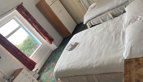 Deluxe Triple Room, Ensuite, Sea View