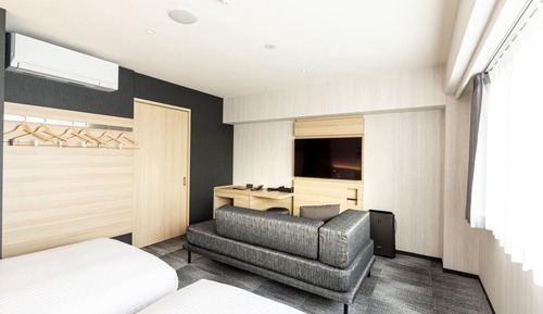 Premium Twin Room