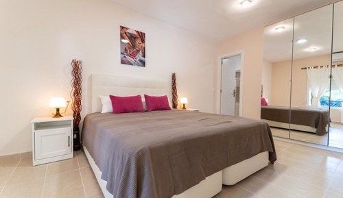 Apartment (7)