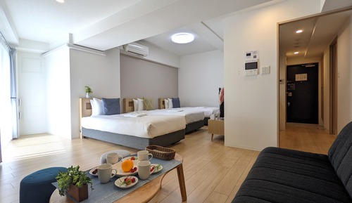 Design Quadruple Room