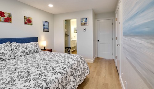 Premier Room, 1 King Bed with Sofa bed, Kitchen, Ocean View