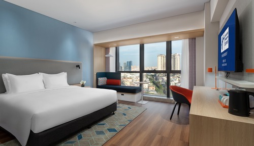 Standard Room, 1 King Bed (High Floor)