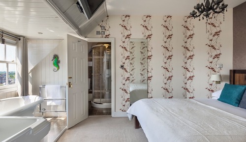 Superior Room, 1 King Bed