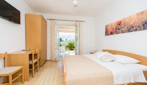 Studio (Deluxe Studio Apartment with Terrace )