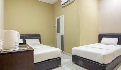 Basic Triple Room