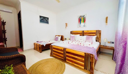 Comfort Triple Room