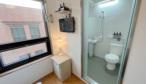 Economy Single Room