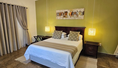 Deluxe Double or Twin Room, 1 Bedroom, Patio, Garden View