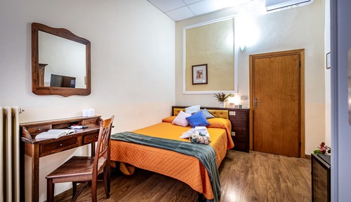 Classic Single Room