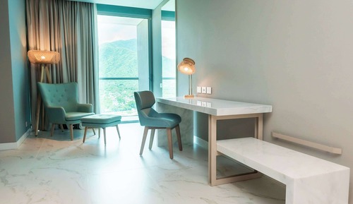 Deluxe Room, 1 King Bed with Sofa bed, City View