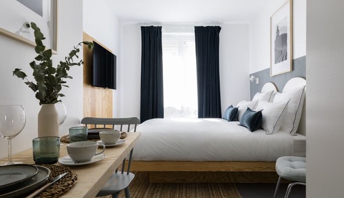 Superior Double Room, Ensuite, City View