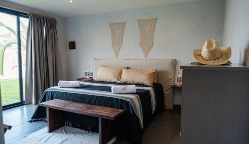 Superior Room, 1 King Bed, Terrace