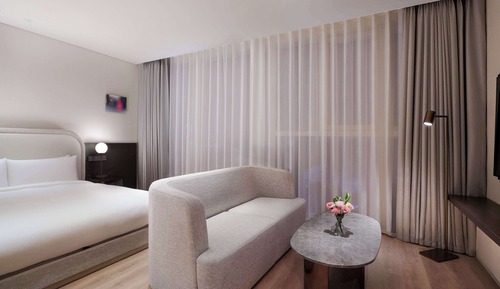 Superior Room, 1 King Bed, Facilities for Disabled Guests, No View (Located on the 3rd - 5th Floor)