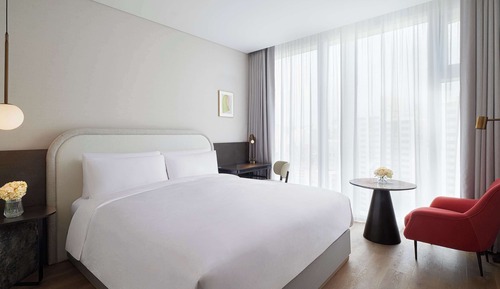 Superior Room, 1 King Bed, City View
