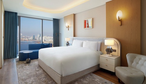 Suite, 1 King Bed, Terrace, River View (Naru)