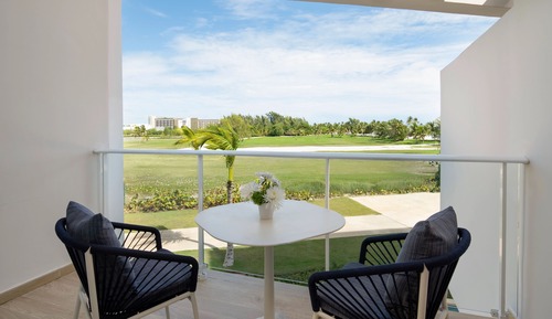 Deluxe Garden View King