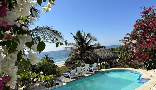Premium Room, 1 King Bed, Ocean View, Beachfront
