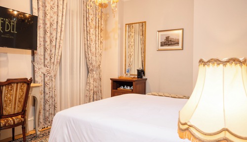 Economy Room
