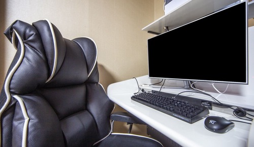Room (Gaming Room-1PC (PC room-class specif)