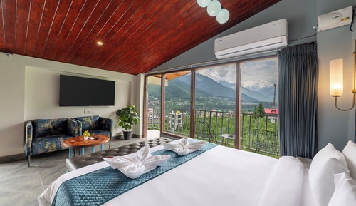 Premium Studio Suite, Balcony, Mountain View