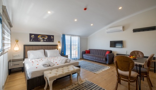 Extended Stay Room (Deluxe Studio)