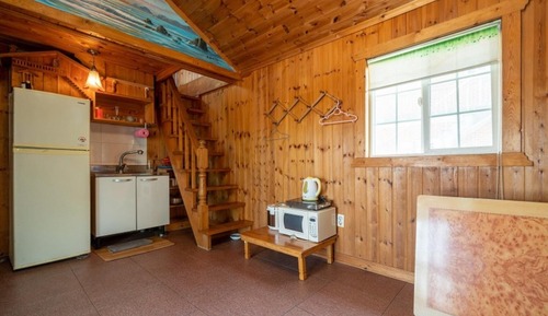 Room (Villa (Unshared House))