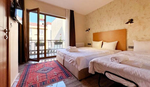 Deluxe Double or Twin Room