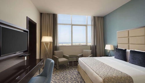Deluxe Room, 1 King Bed, Non Smoking, City View